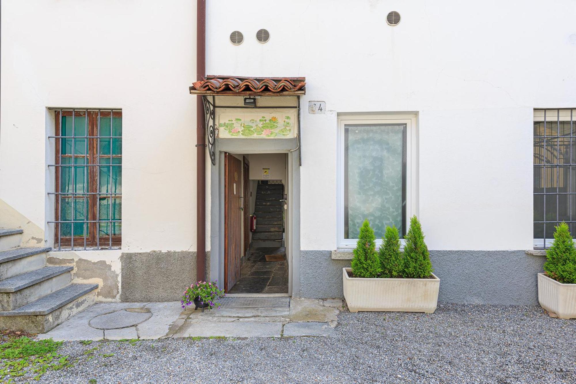 Anita'S Apartment Como Exterior photo